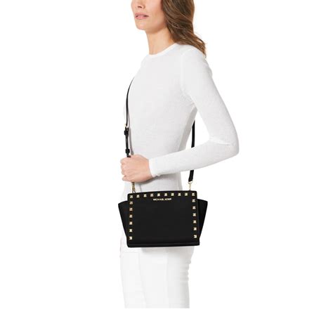 michael michael kors medium selma messenger black 